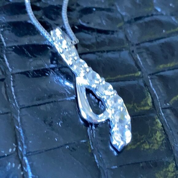 Sterling silver necklace & pendant - Picture 1 of 6